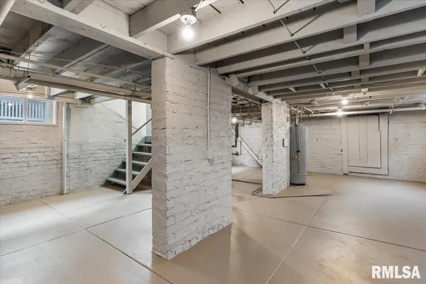 $245,000 | 1817 South Whittier Avenue, Springfield, IL 62704