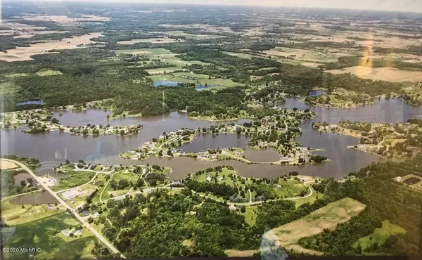 $584,900 | 14600 West Diane Drive, Camden, MI 49232
