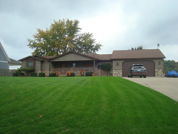 $584,900 | 14600 West Diane Drive, Camden, MI 49232