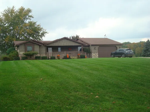 $584,900 | 14600 West Diane Drive, Camden, MI 49232