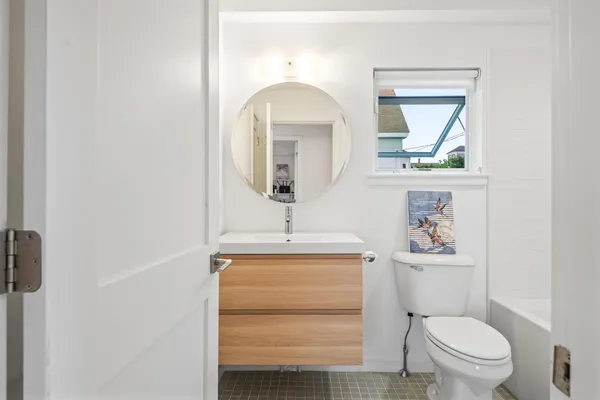 $1,825,000 | 107 Monument Street, Portland, ME 04101