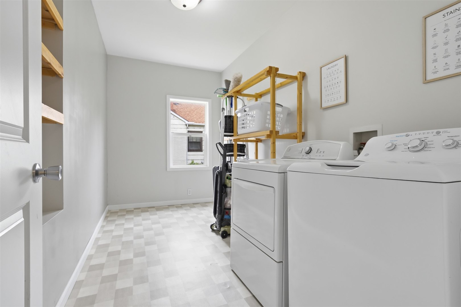 357 West 3rd Street El Paso, IL 61738 - Photo 13 of 29