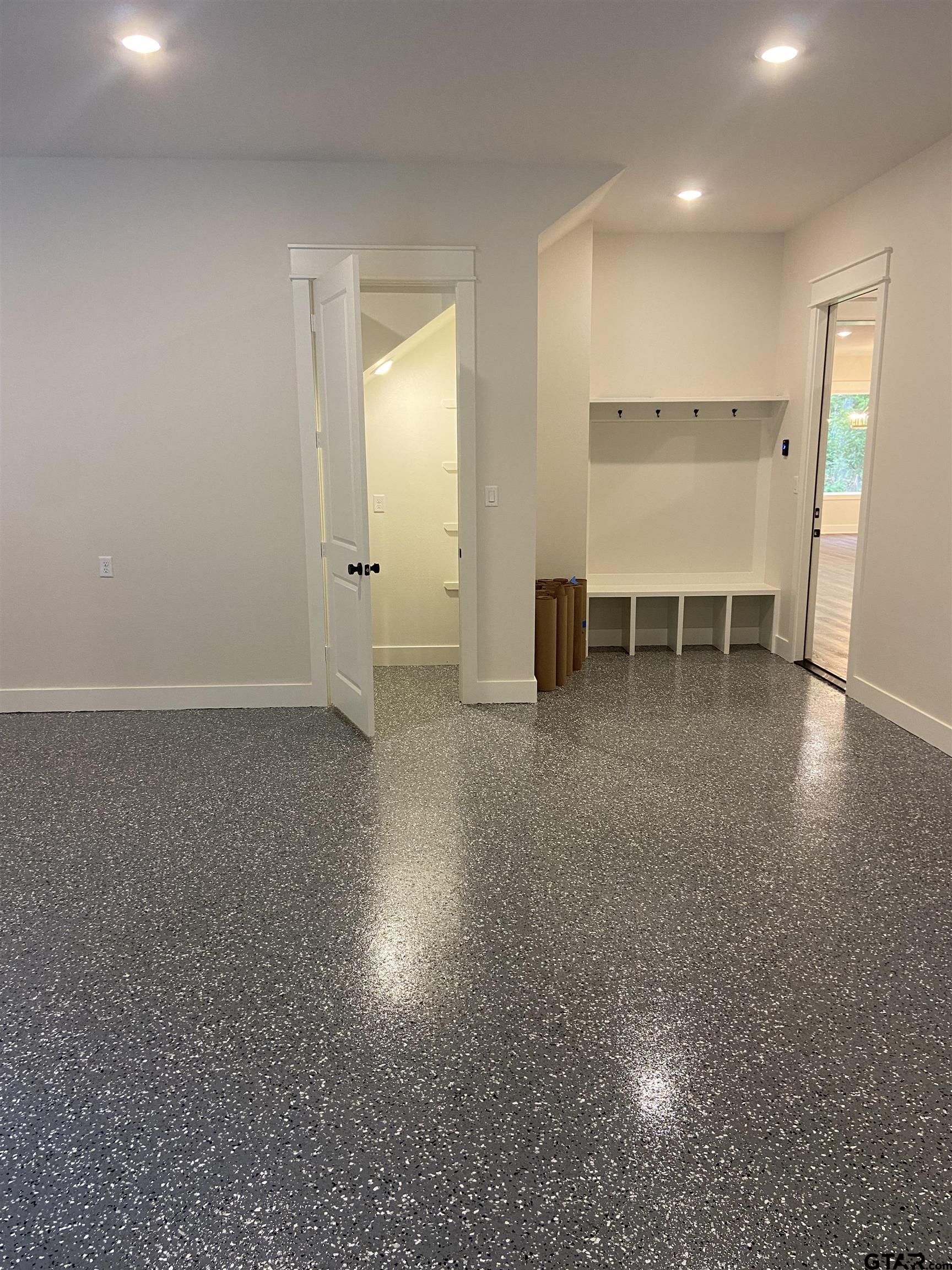 18690 Windjammer Place Flint, TX 75762 - Photo 38 of 47 an empty room with windows