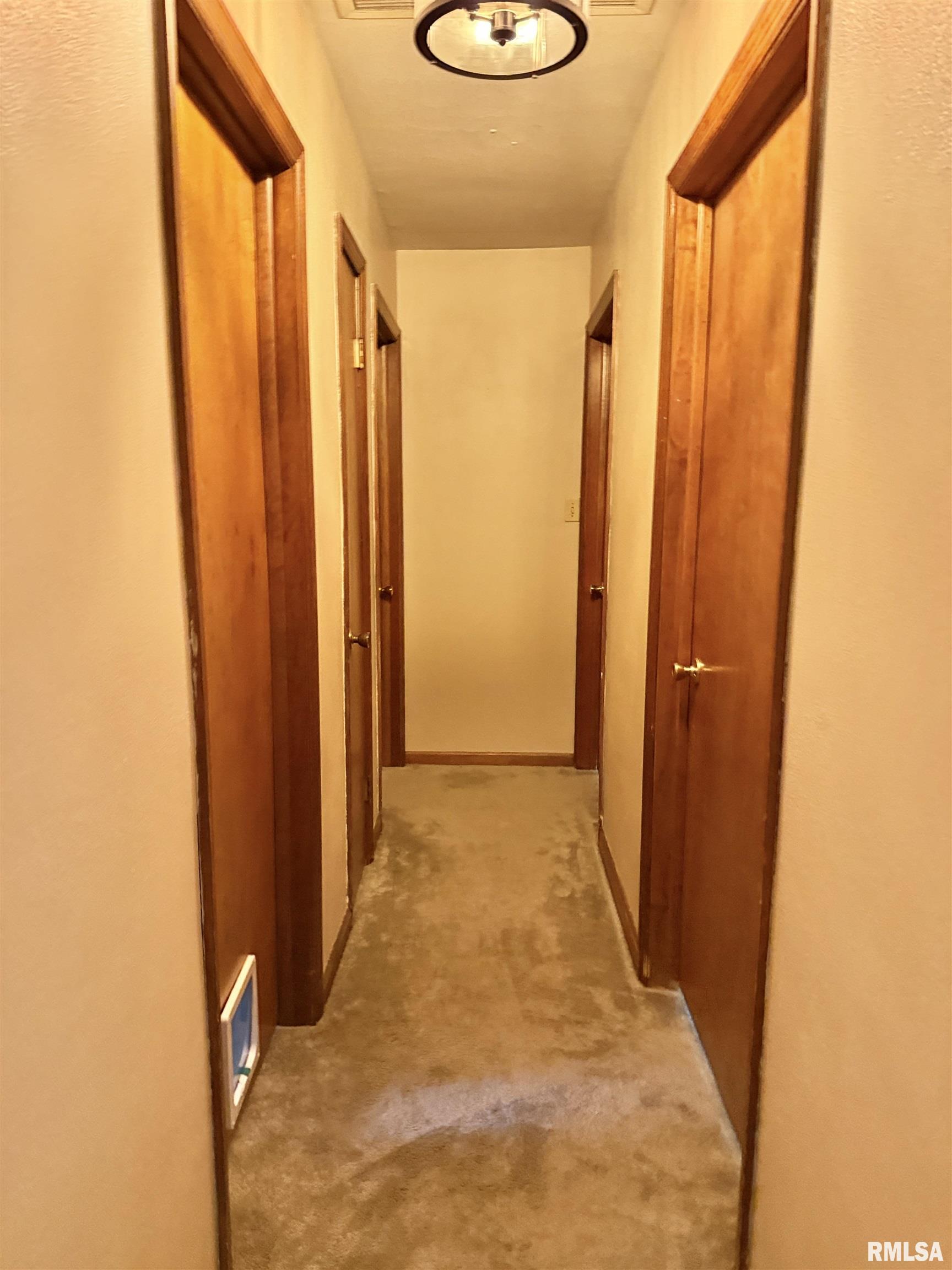 611 South Maple Street Lewistown, IL 61542 - Photo 47 of 59