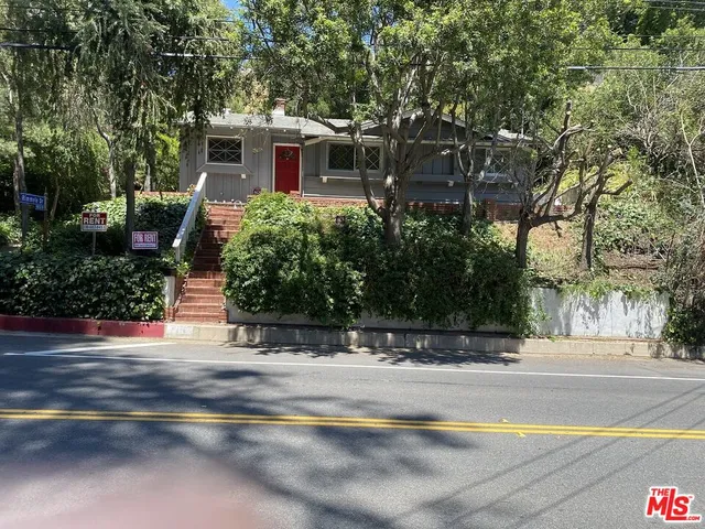 $5,950 | 1712 Benedict Canyon Drive, Beverly Hills, CA 90210