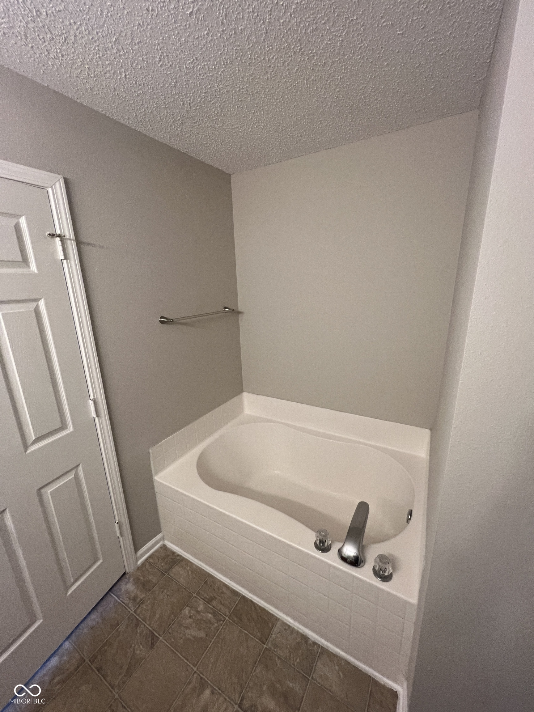 7032 Mars Drive Indianapolis, IN 46241 - Photo 10 of 19