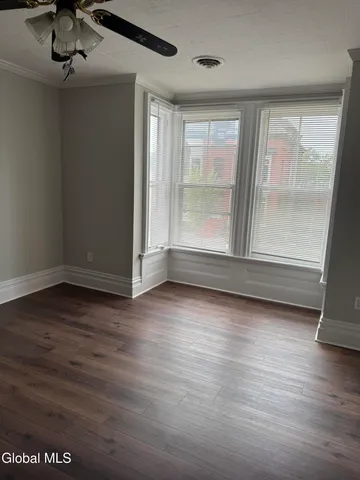 $1,400 | 528 4th Avenue, Unit 2, Troy, NY 12182