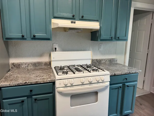 $1,400 | 528 4th Avenue, Unit 2, Troy, NY 12182