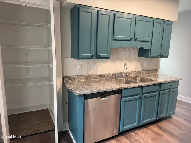 $1,400 | 528 4th Avenue, Unit 2, Troy, NY 12182