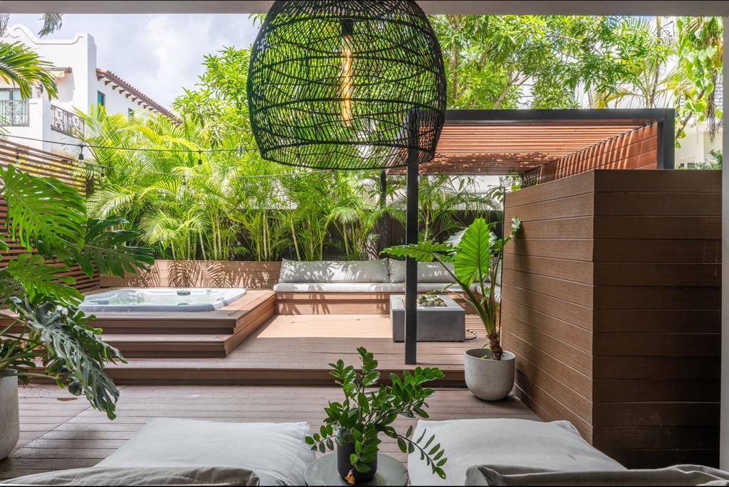 1635 Southwest 19th Terrace Miami, FL 33145 - Photo 16 of 20 a view of a backyard