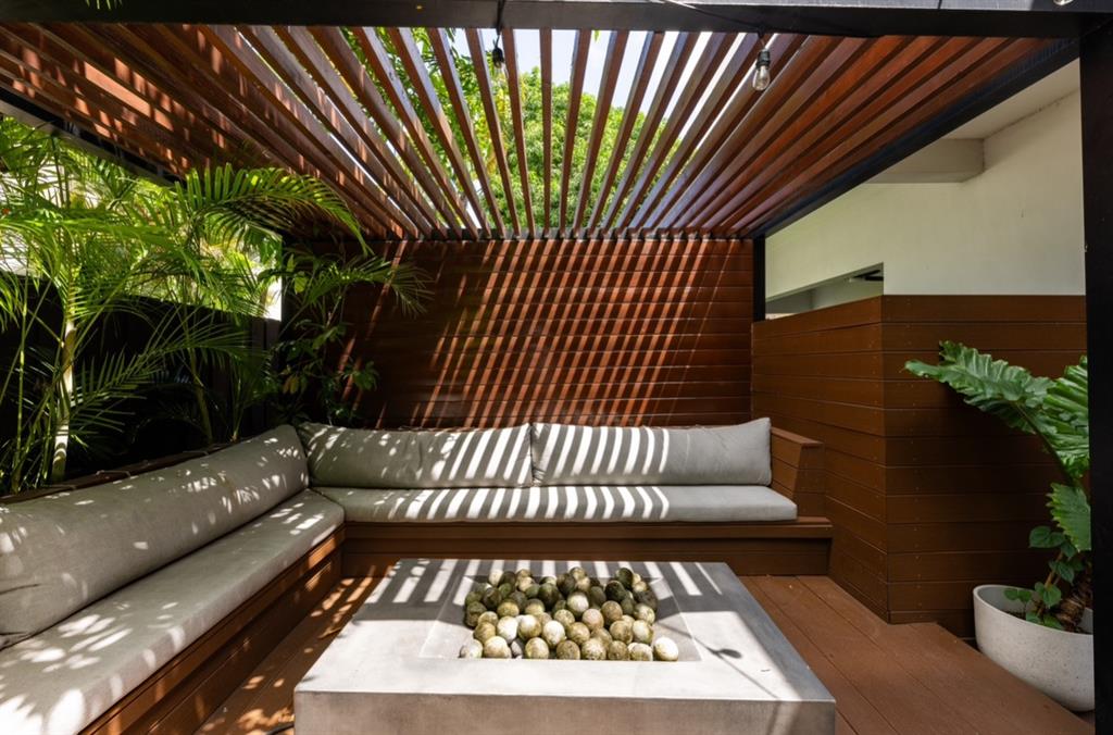 1635 Southwest 19th Terrace Miami, FL 33145 - Photo 17 of 20