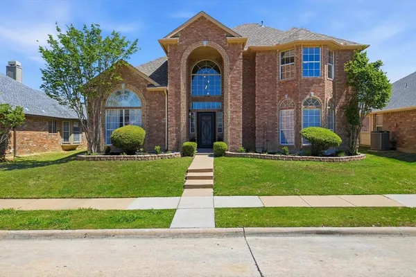 $574,900 | 5028 Lake Vista Drive, The Colony, TX 75056