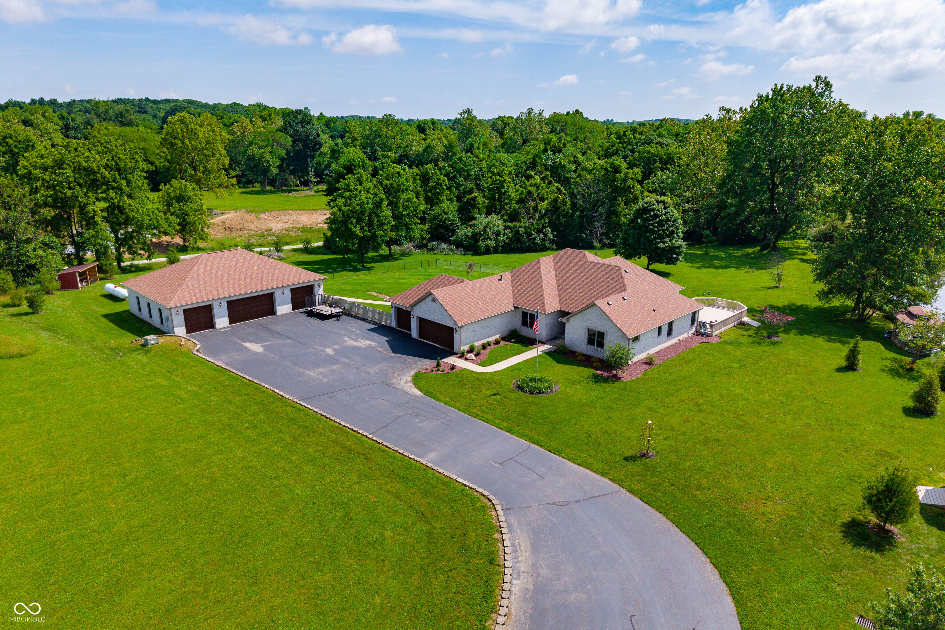 6861 South Nineveh Road Trafalgar, IN 46181 - Photo 5 of 104