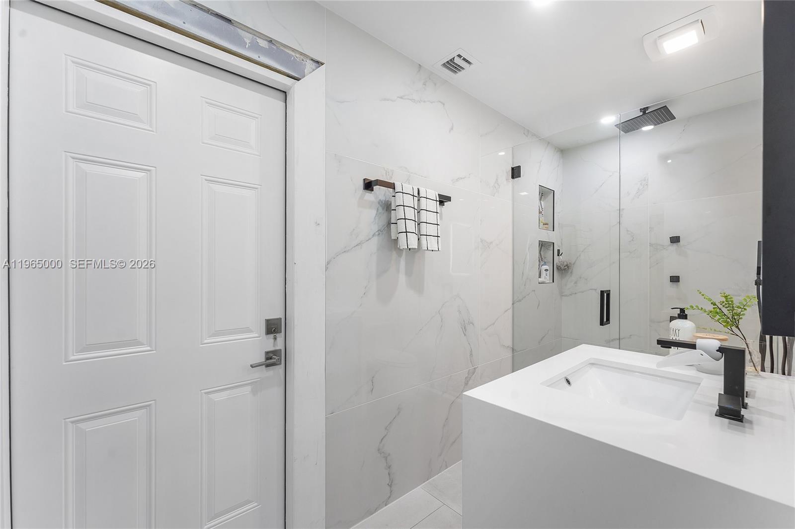 4892 Willow Drive Boca Raton, FL 33487 - Photo 29 of 54