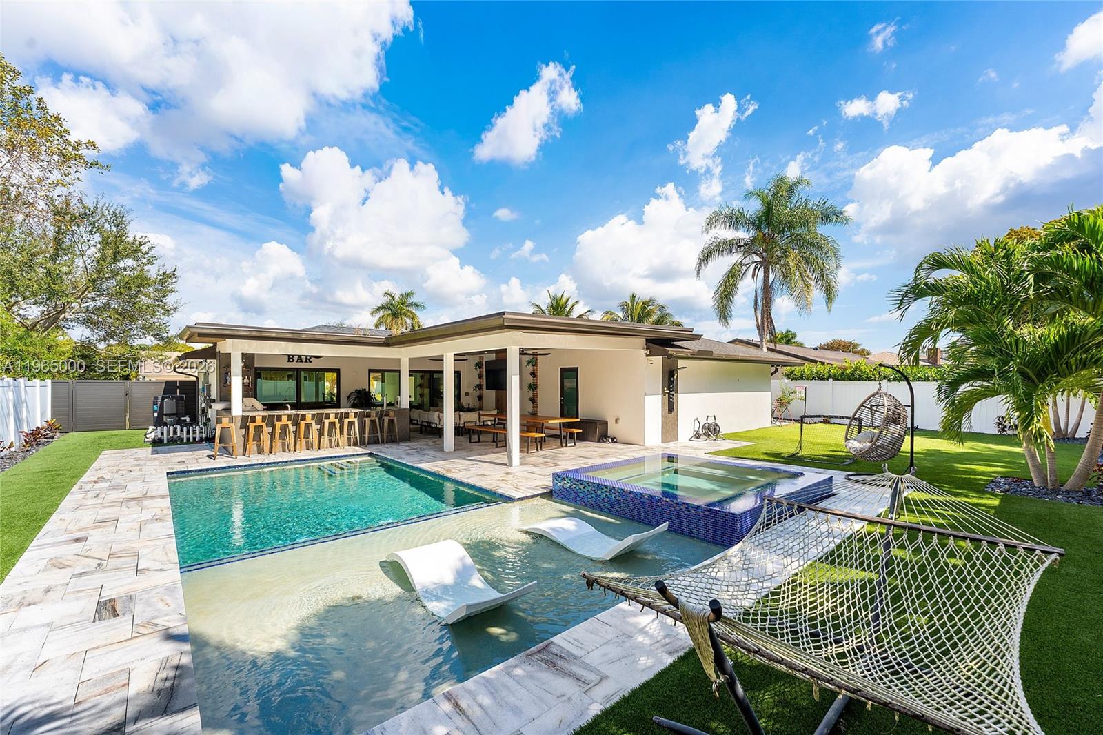 4892 Willow Drive Boca Raton, FL 33487 - Photo 39 of 54