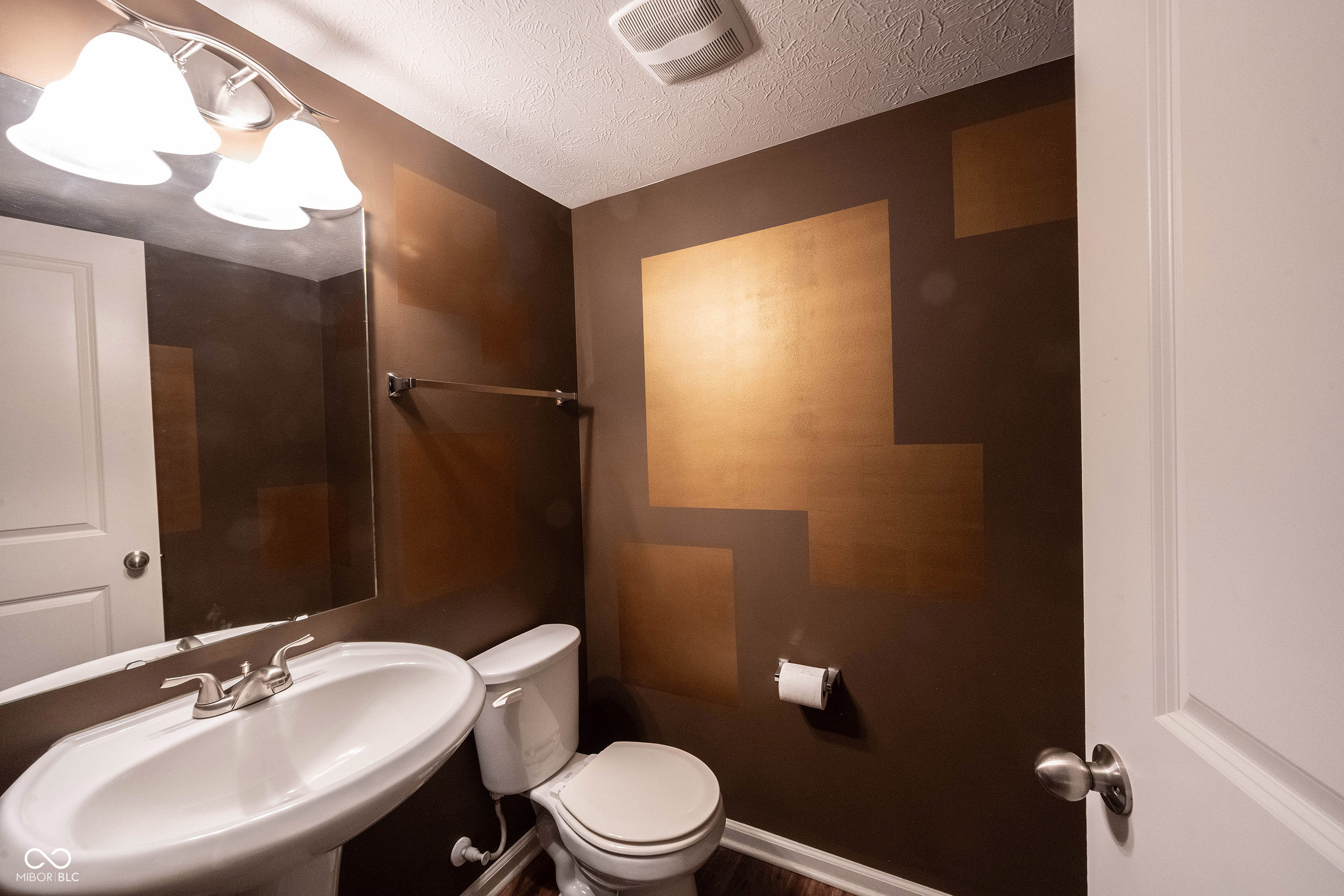 11910 Riley Drive, Unit 5 Zionsville, IN 46077 - Photo 8 of 40
