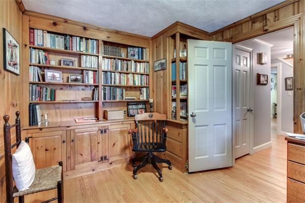 124 Green Street Needham, MA 02492 - Photo 8 of 30
