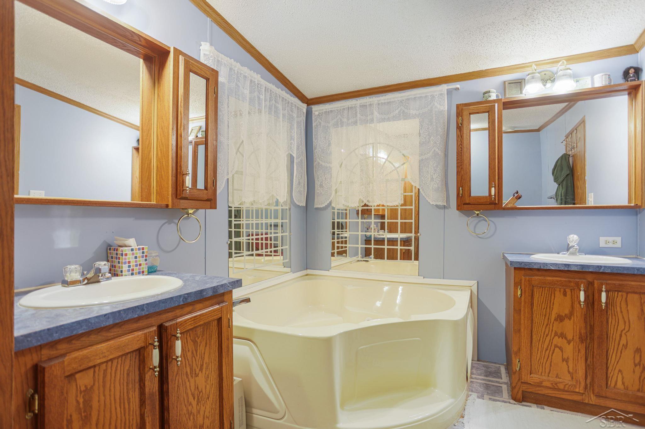 1634 East Mannsiding Road Harrison, MI 48625 - Photo 13 of 25