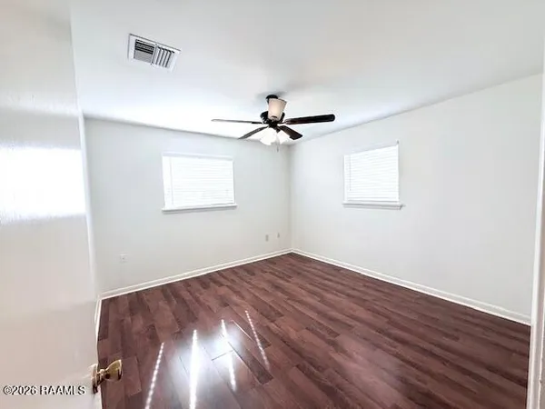 $1,600 | 305 Harrell Drive, Lafayette, LA 70503