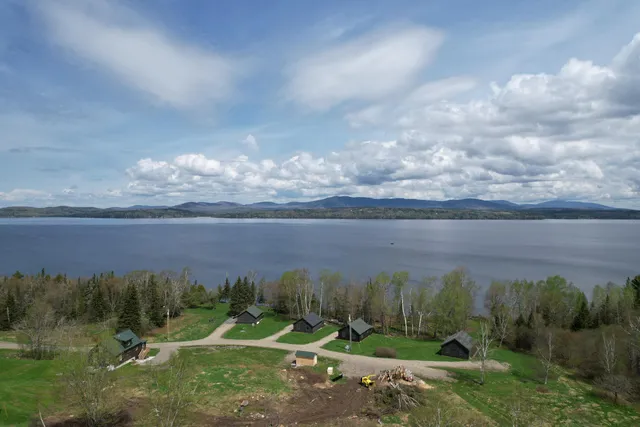 $632,000 | 747 South South Shore Drive, Unit 25, Rangeley, ME 04970