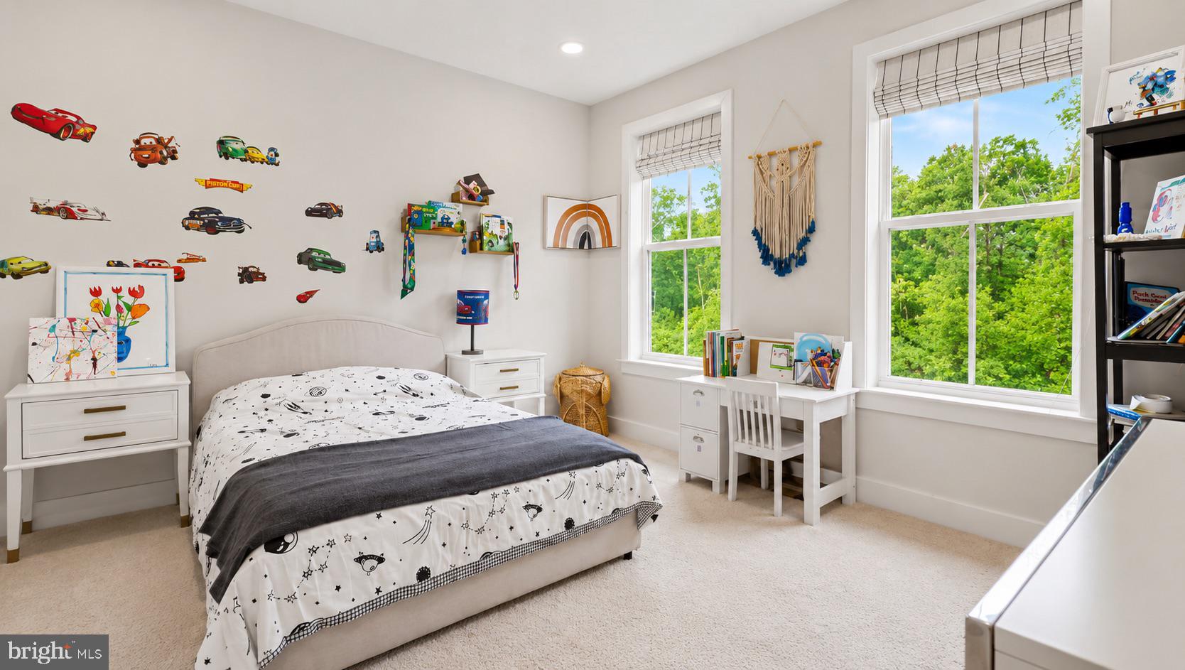 23609 Roselle Ridge Lane Aldie, VA 20105 - Photo 52 of 75 Whimsical kids' room with nature views.