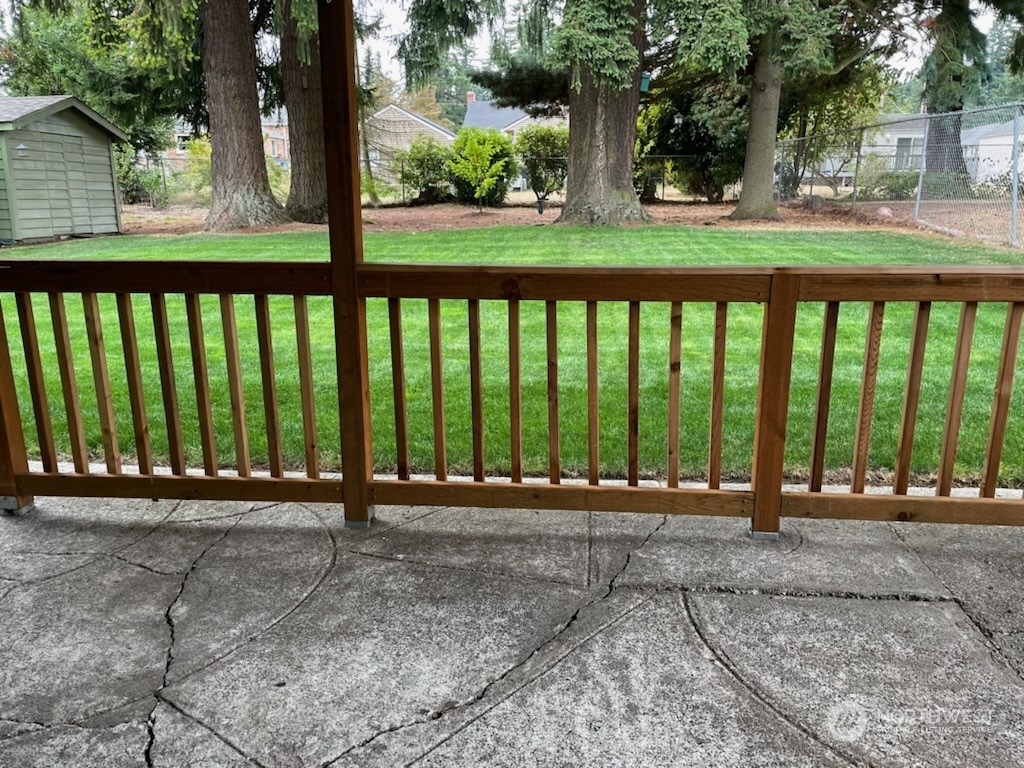 6930 East Cady Road Everett, WA 98203 - Photo 21 of 22 a front view of a yard with green space
