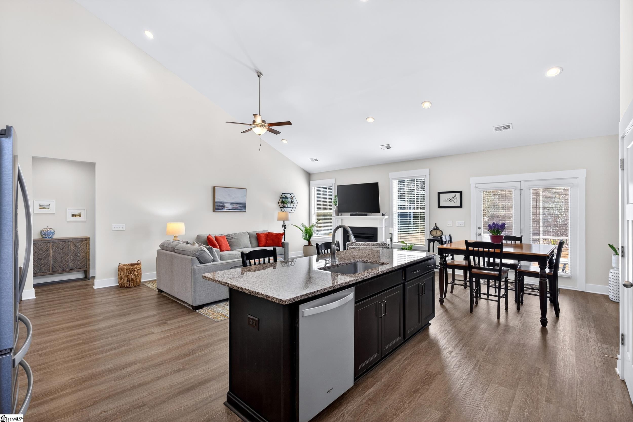619 Minster Court Moore, SC 29369 - Photo 12 of 50