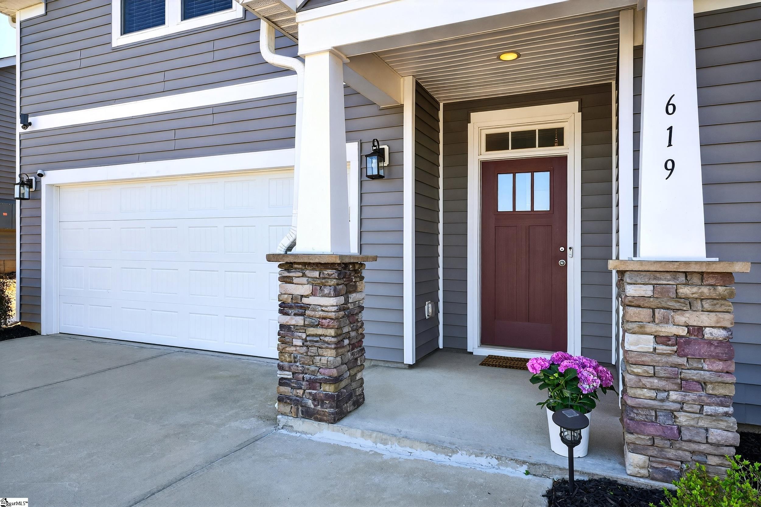 619 Minster Court Moore, SC 29369 - Photo 4 of 50
