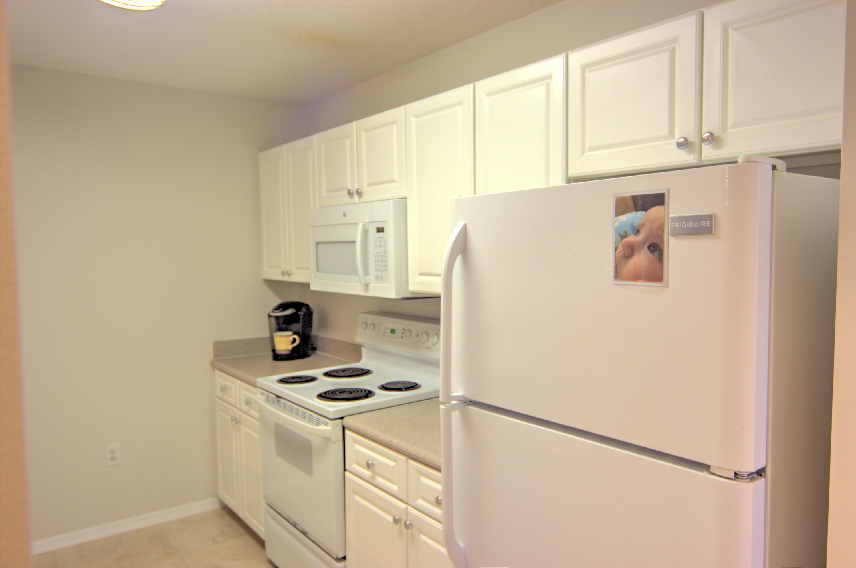 1155 Main Street, Unit 304 Jupiter, FL 33458 - Photo 14 of 38 kitchen5