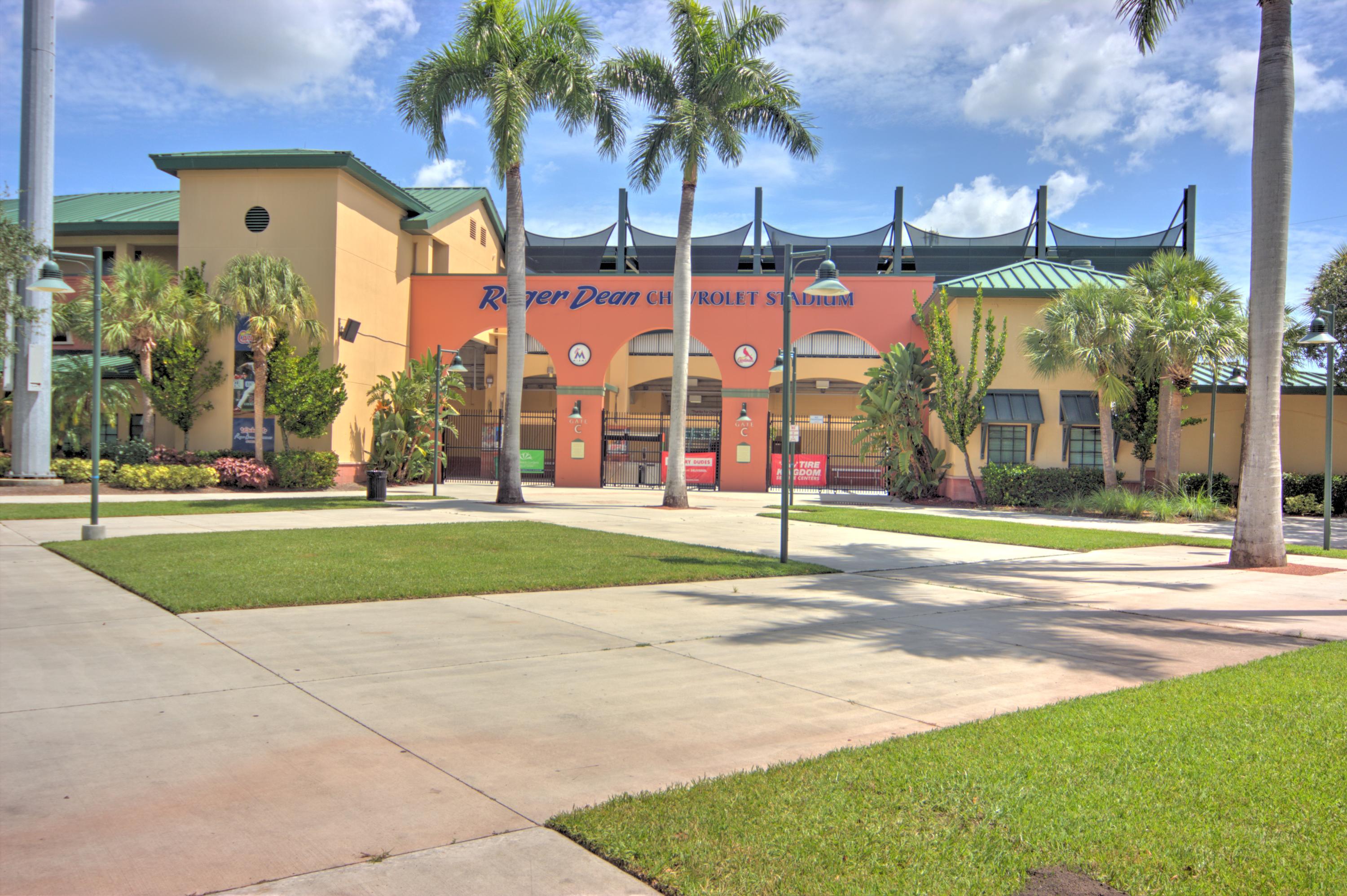 1155 Main Street, Unit 304 Jupiter, FL 33458 - Photo 33 of 38 Roger Dean