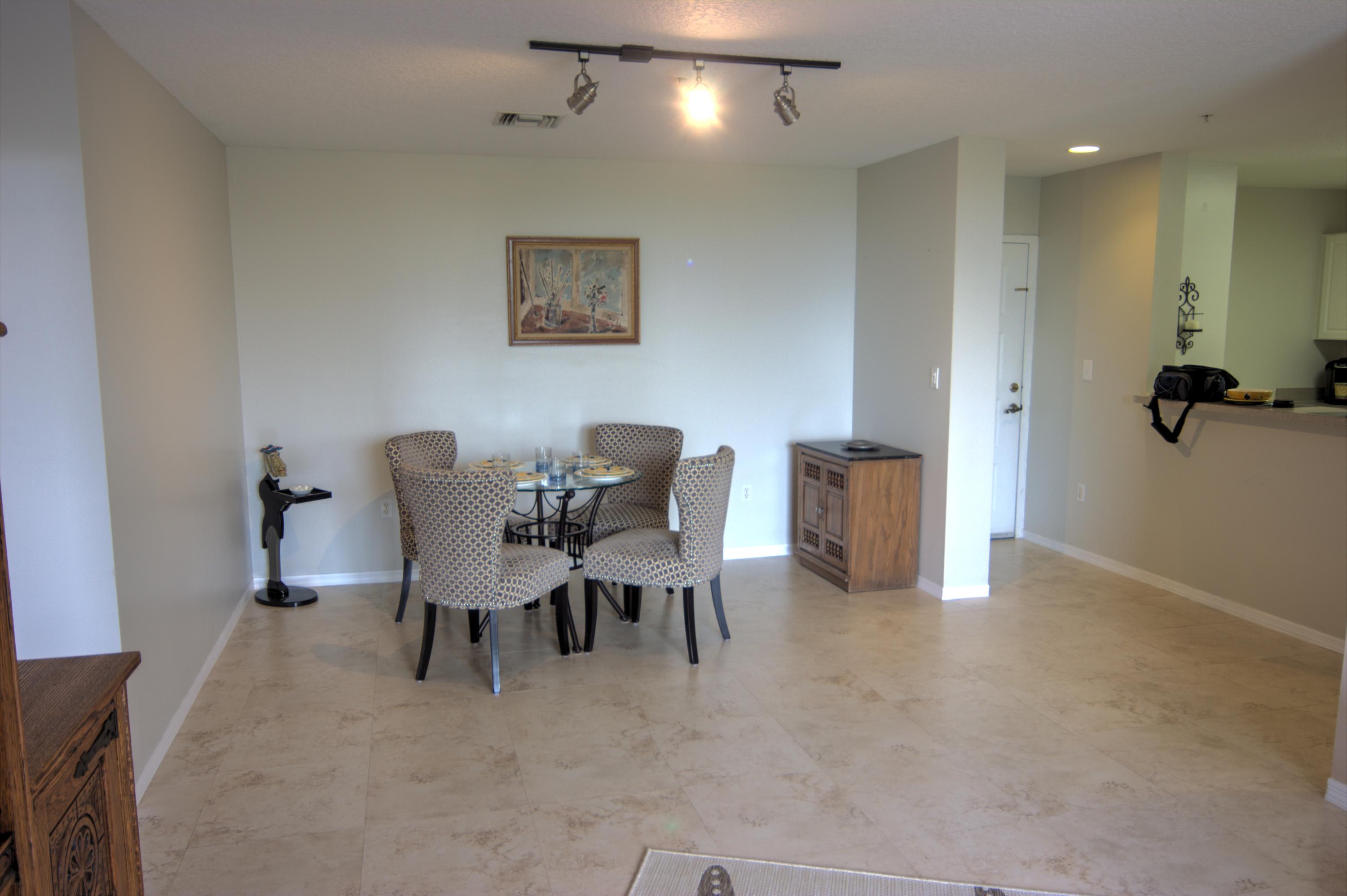 1155 Main Street, Unit 304 Jupiter, FL 33458 - Photo 6 of 38 Dining 2