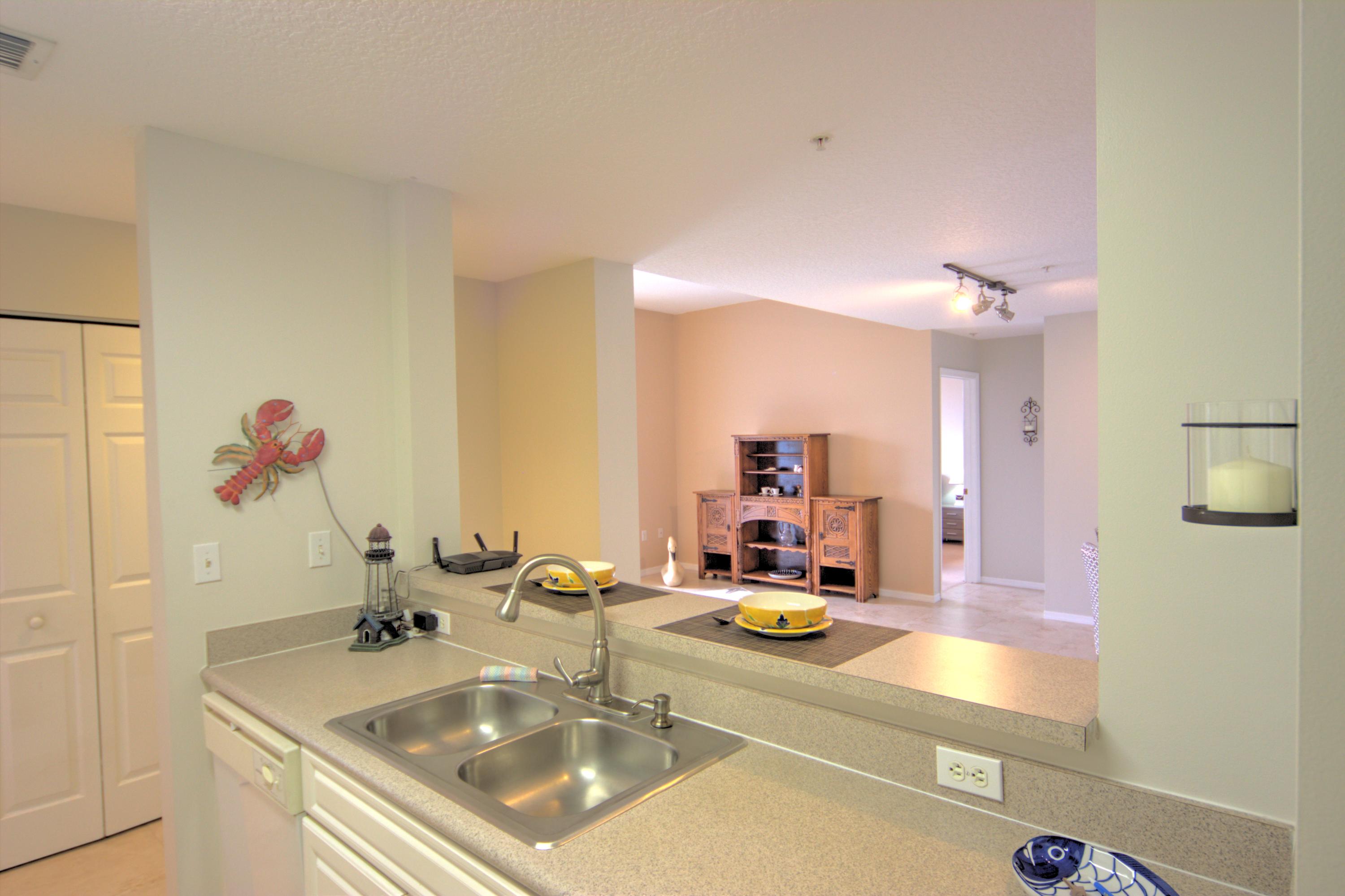 1155 Main Street, Unit 304 Jupiter, FL 33458 - Photo 9 of 38 kitchen-living