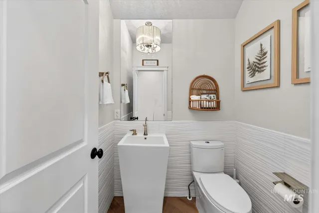 $1,695,000 | 7887 South Old Farm Lane, Meridian, ID 83642