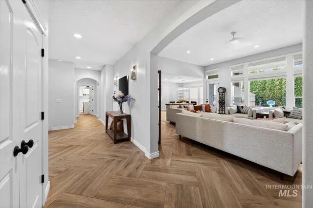 $1,695,000 | 7887 South Old Farm Lane, Meridian, ID 83642