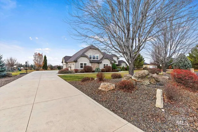 $1,695,000 | 7887 South Old Farm Lane, Meridian, ID 83642