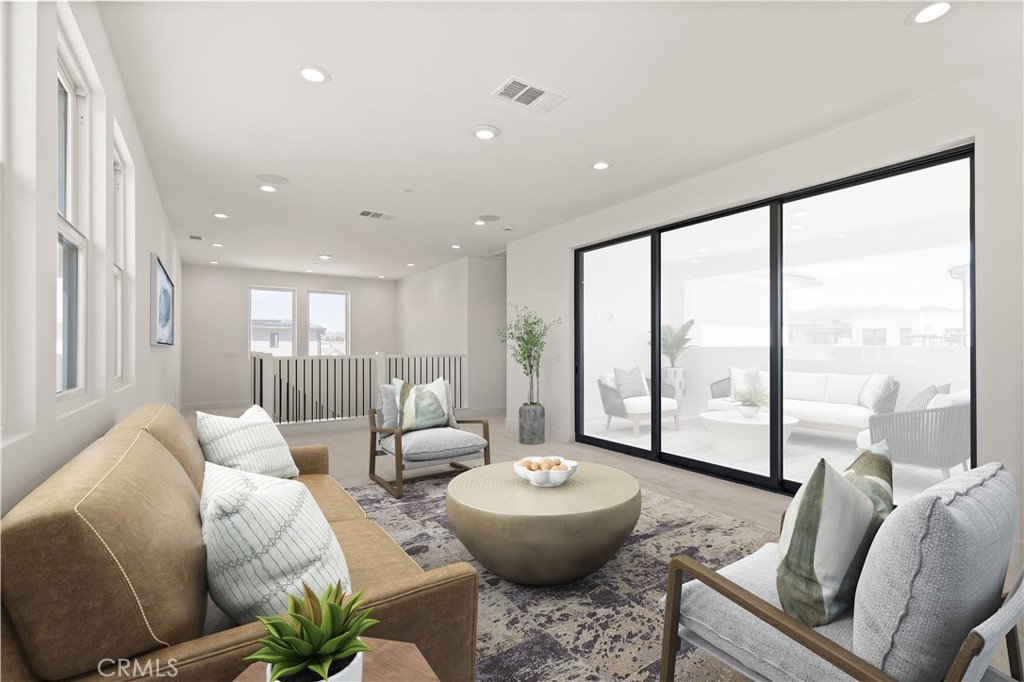 205 Mask Irvine, CA 92618 - Photo 5 of 12 Loft with patio