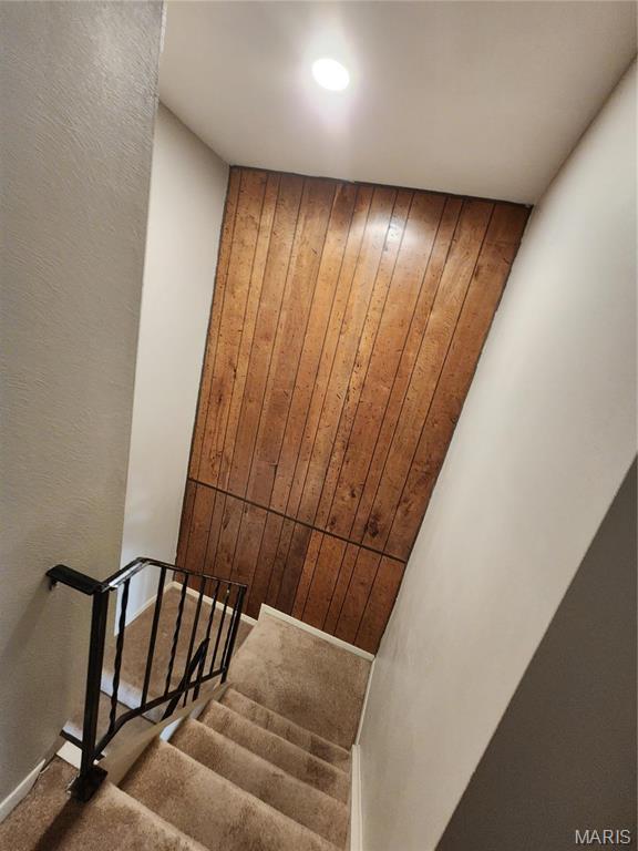 815 Portsdown Road Ballwin, MO 63011 - Photo 12 of 27 Gallery Image 12