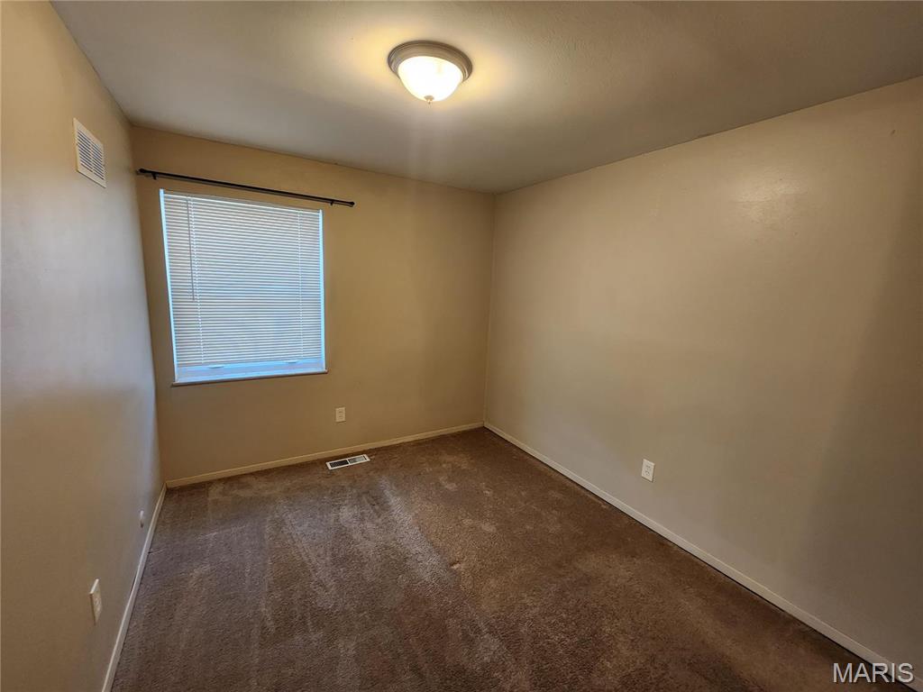 815 Portsdown Road Ballwin, MO 63011 - Photo 20 of 27 Gallery Image 20