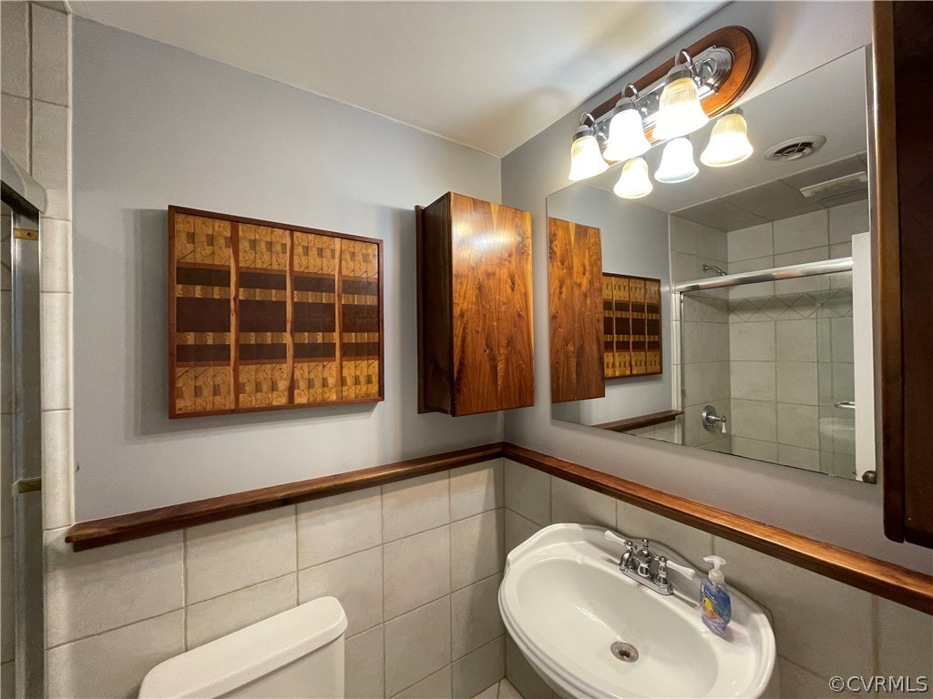 380 Mulberry Creek Road Lancaster, VA 22503 - Photo 20 of 29 hall full bath