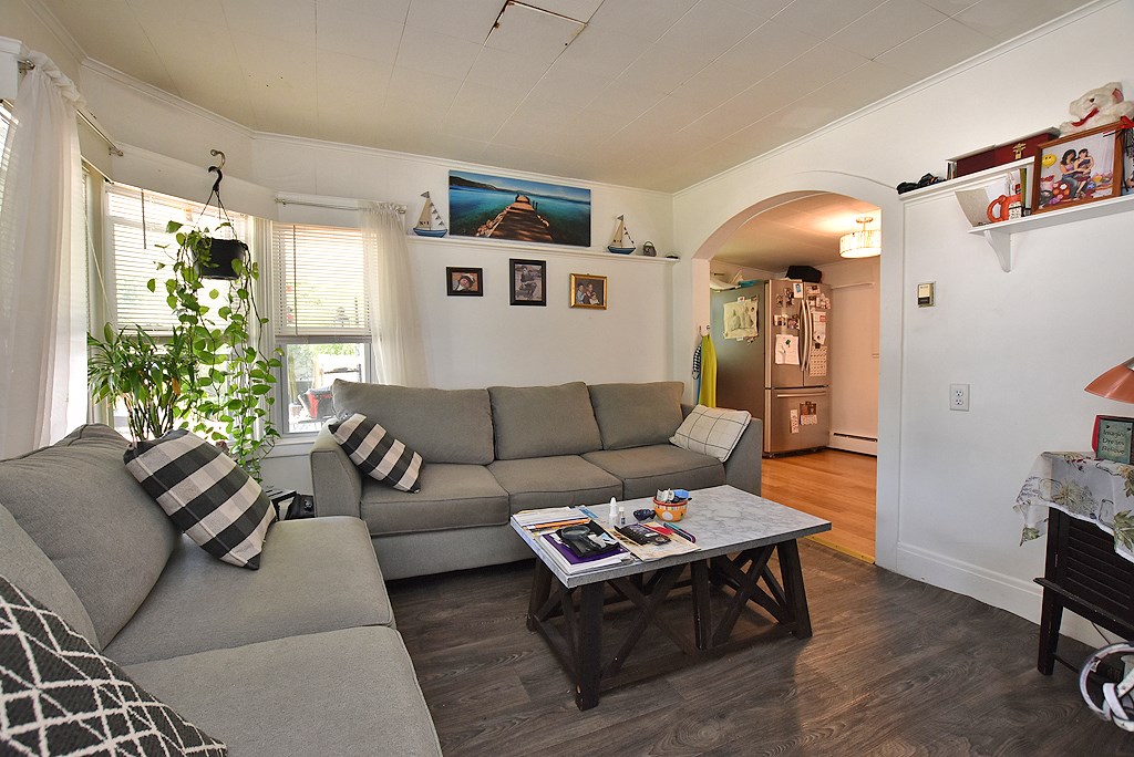 20 Junction Street Warwick, RI 02889 - Photo 2 of 11 Gallery Image 2