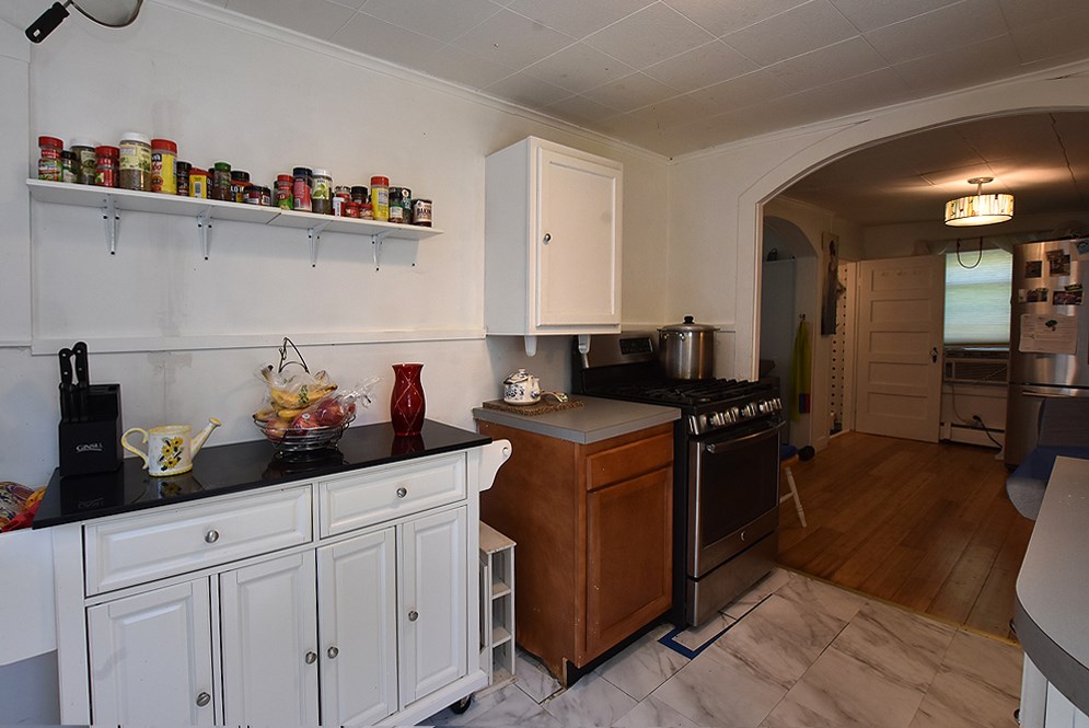 20 Junction Street Warwick, RI 02889 - Photo 6 of 11 Gallery Image 6
