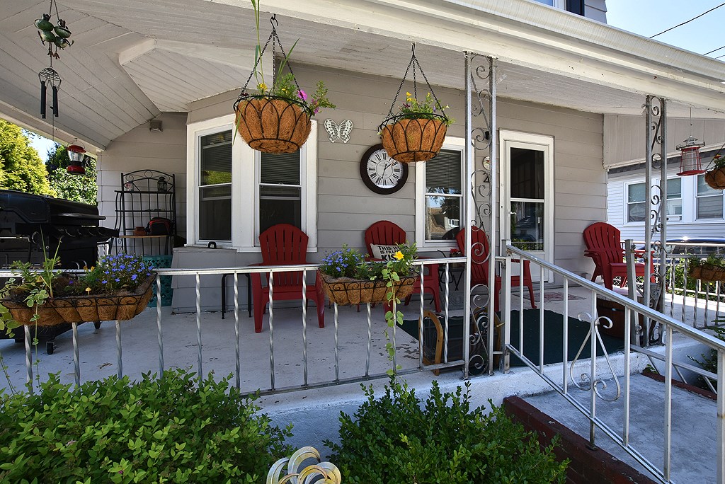 20 Junction Street Warwick, RI 02889 - Photo 9 of 11 Gallery Image 9