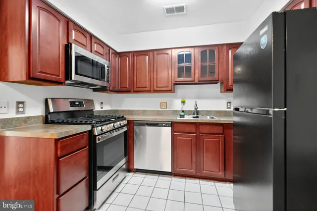 $235,000 | 3709 Grant Place Northeast, Unit B, Washington, DC 20019