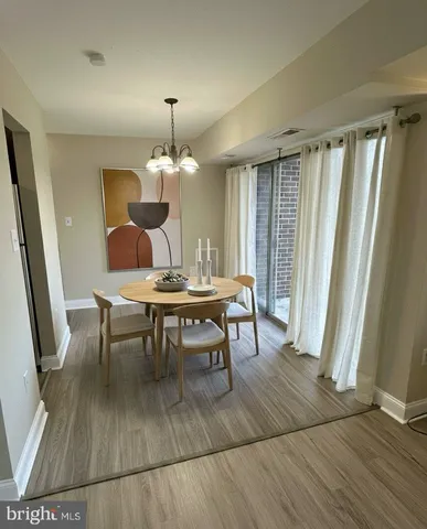 $1,900 | 12705 Dara Drive, Unit T1, Woodbridge, VA 22192