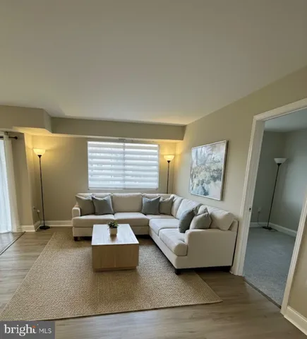 $1,900 | 12705 Dara Drive, Unit T1, Woodbridge, VA 22192