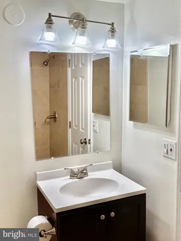 $1,900 | 12705 Dara Drive, Unit T1, Woodbridge, VA 22192