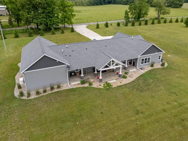 $1,150,000 | 1518 M Drive South, East Leroy, MI 49051