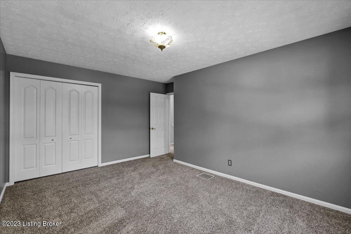 10305 St Rene Road Louisville, KY 40299 - Photo 23 of 37 30-10305 St Rene Rd-130