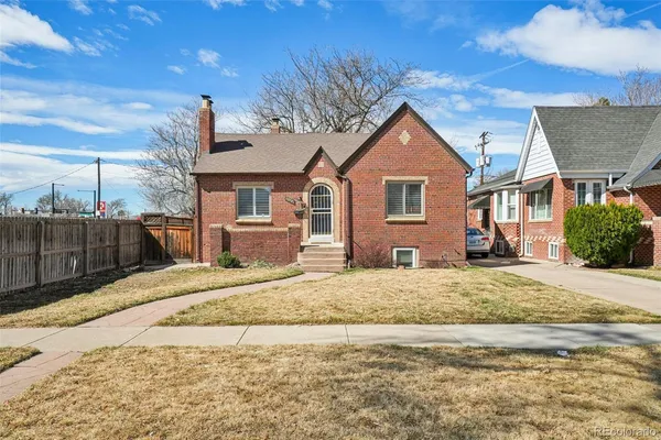 $699,000 | 1525 Holly Street, Denver, CO 80220