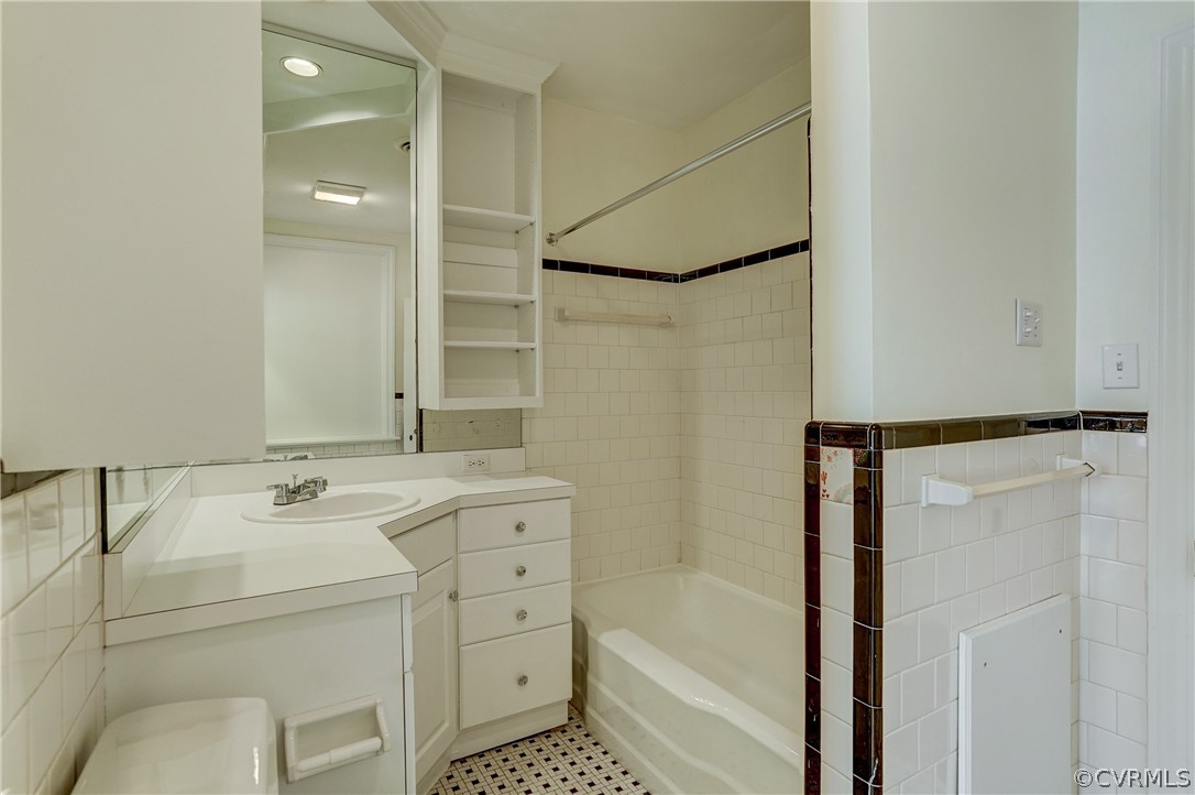 4701 Butte Road Richmond, VA 23235 - Photo 32 of 47 a bathroom with a sink toilet and shower